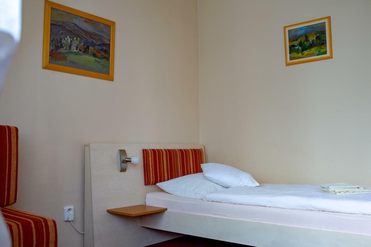 Penzion Na Kurtech Opava Exterior foto